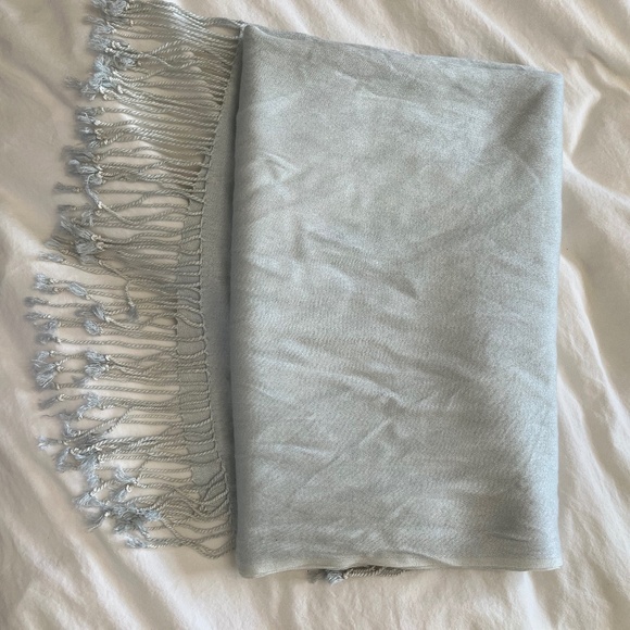 Pashmina - Picture 3 of 4